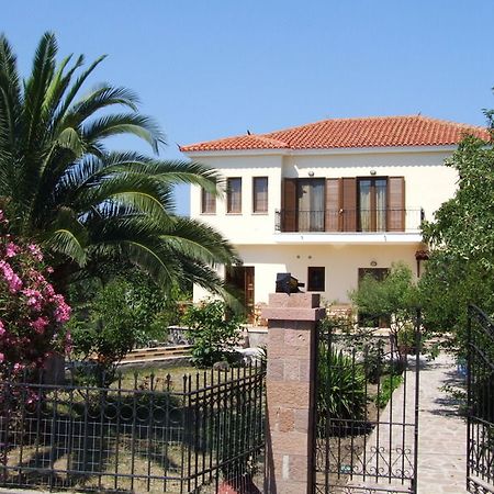 Nadia Apartments Molyvos Exterior photo
